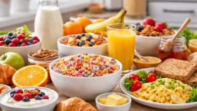 مائدة إفطار متنوعة توضح اختلاف الخيارات الغذائية اليومية