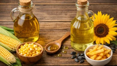 مقارنة بين زيت الذرة وزيت دوار الشمس للاستخدام اليومي في المطبخ